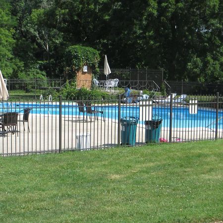 The Wesley Inn Motel Lake Geneva Εξωτερικό φωτογραφία