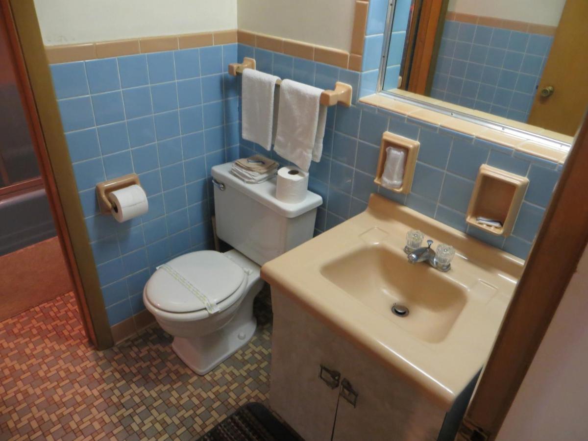 The Wesley Inn Motel Lake Geneva Εξωτερικό φωτογραφία