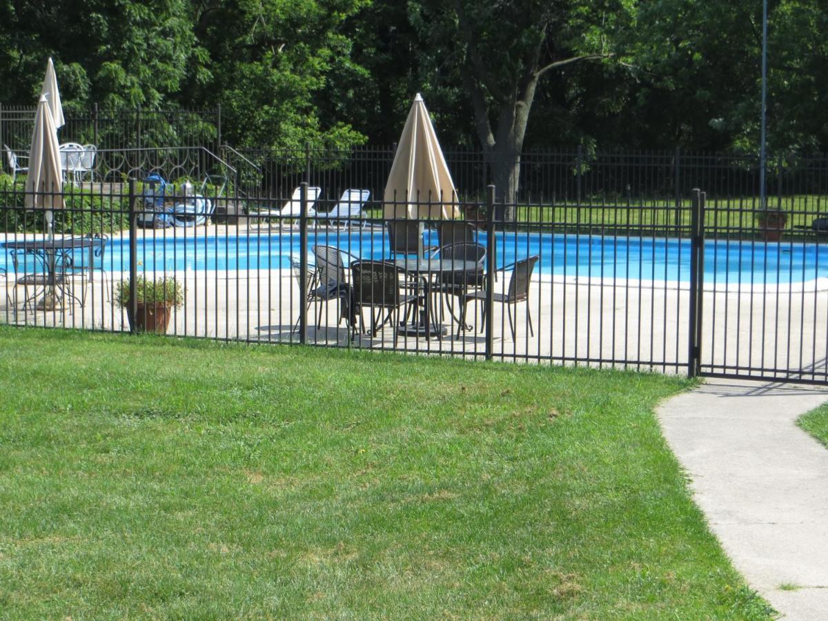 The Wesley Inn Motel Lake Geneva Εξωτερικό φωτογραφία